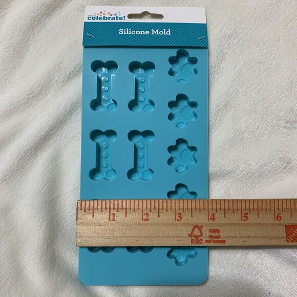 4 Silicone Molds Baby Shower Butterfly Dog Wax Melt Chocolate 1 Penguin Ice Mold - Picture 8 of 9